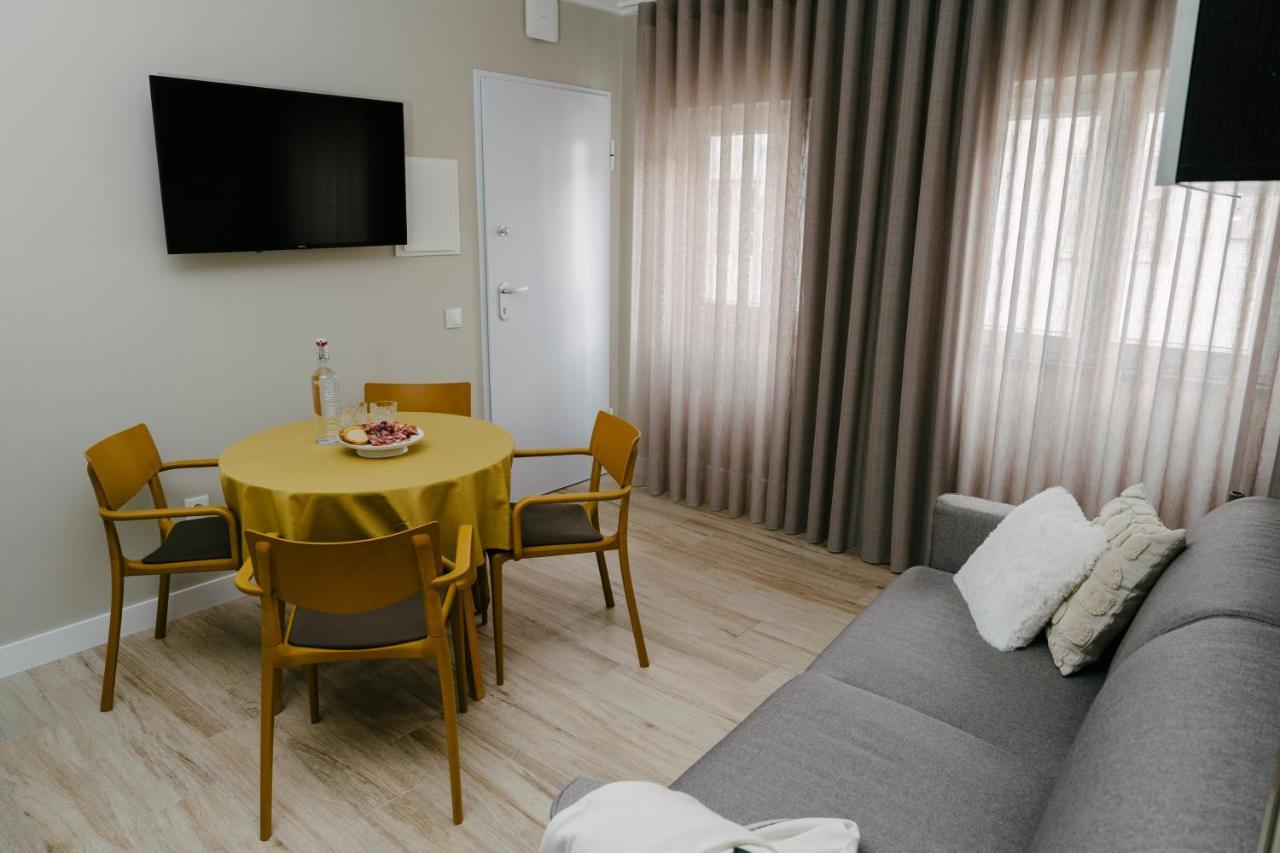 Casa Dos Limos - Apartments Фош-ду-Ареллю Екстер'єр фото
